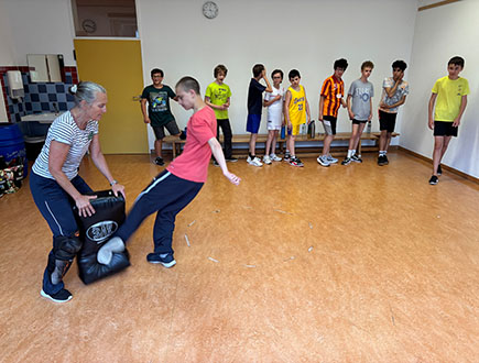 Selbstverteidigungstraining für Schüler der 7. Klasse